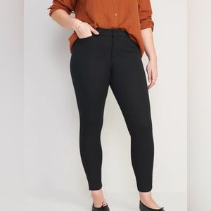 Old Navy pixie high rise pants.